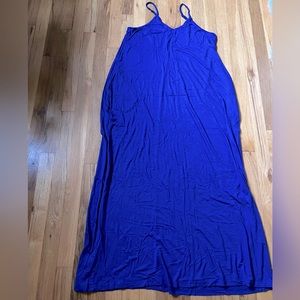 Indigo maxi dress with pockets…pop of color & comfy